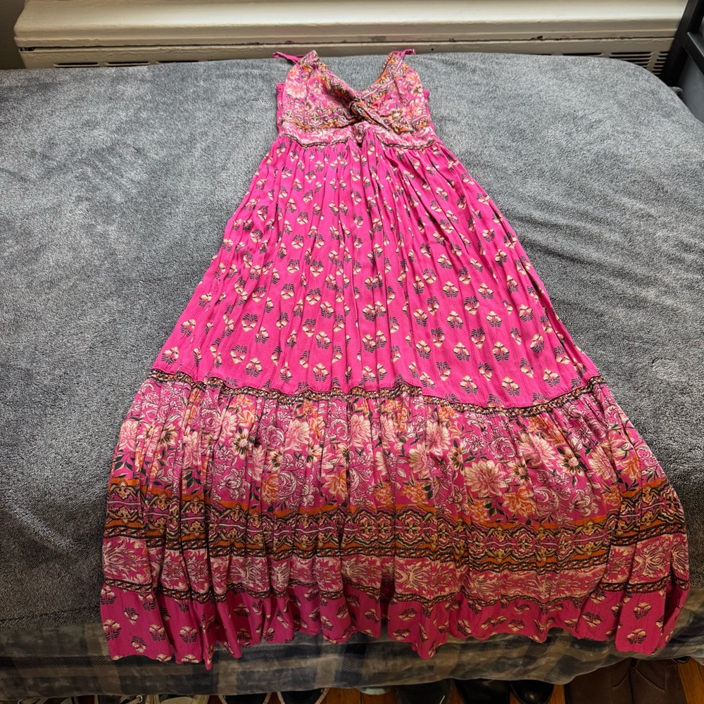 Angie Twist Front Maxi Dress - Fuchsia - Picture 4 of 16